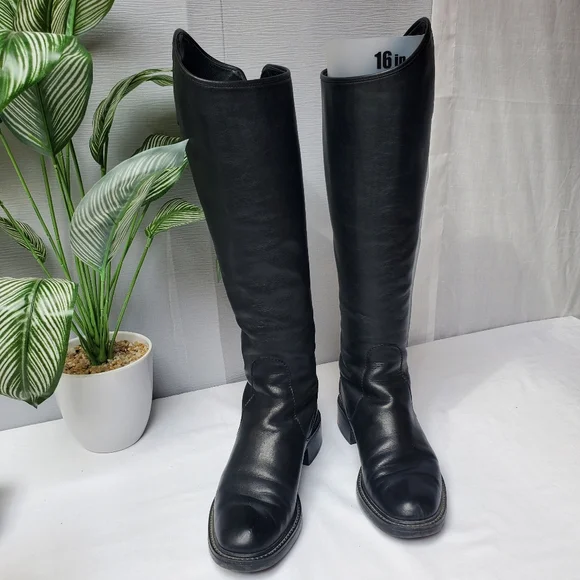 Gucci Black Leather Knee High Boots Low Heel Riding Boots Size 36.5 - Picture 9 of 14